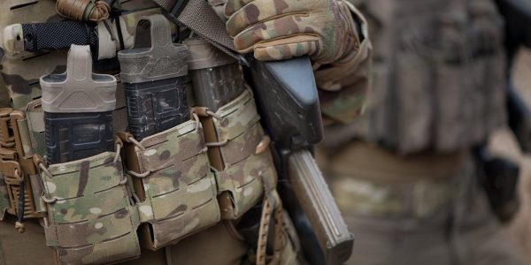 Clawgear 5.56 / AK Speedpouch LC Coyote Clawgear 5.56 / AK Speedpouch LC Coyote