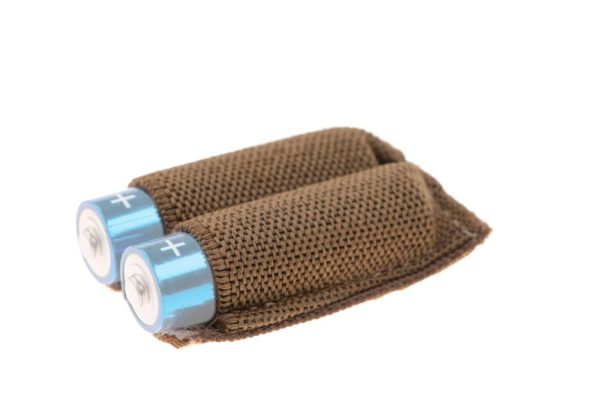 Invader Gear Battery Strap AA 3-pack Coyote Invader Gear Battery Strap AA 3-pack Coyote