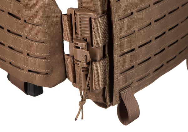 Invader Gear Reaper QRB Plate Carrier Coyote Invader Gear Reaper QRB Plate Carrier Coyote