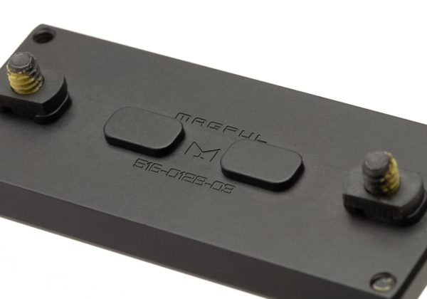 Magpul M-LOK Dovetail Adapter 2 Slot for RRS/ARCA Interface Black Magpul M-LOK Dovetail Adapter 2 Slot for RRS/ARCA Interface Black