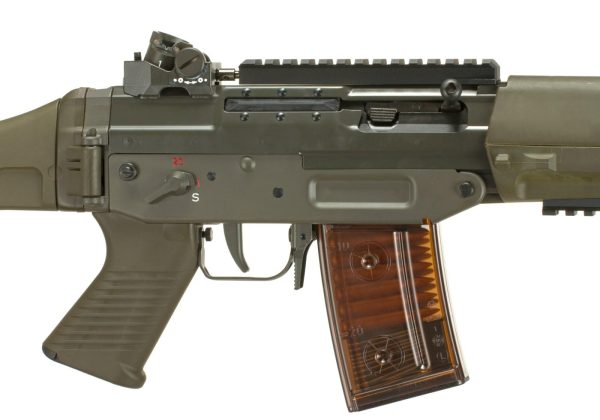 SG552